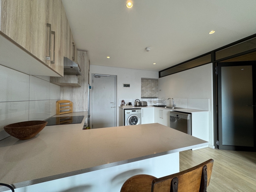 To Let 1 Bedroom Property for Rent in Woodstock Western Cape